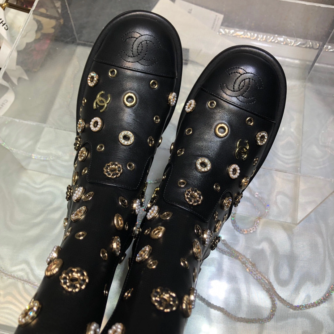 coco- heel height ：4.5cm， Forefoot 2cm，Barrel height ：20cm。 Calfskin Sheepskin item:B-X198J2011